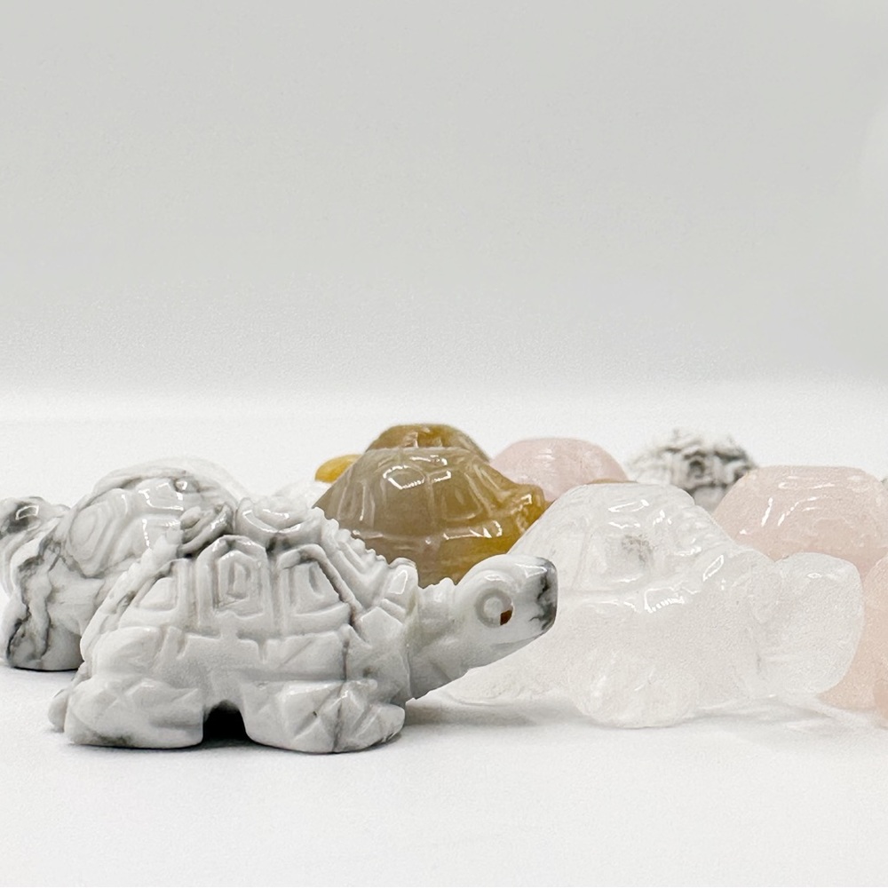 1" Turtle Figurines Hand Carved Choice of Stone - Picture 4 of 12